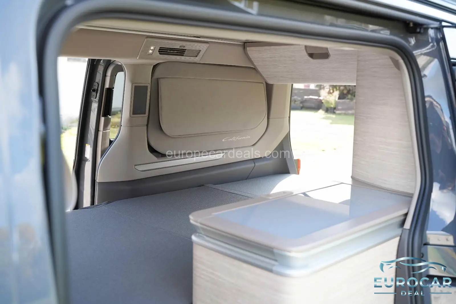 Volkswagen T7 California