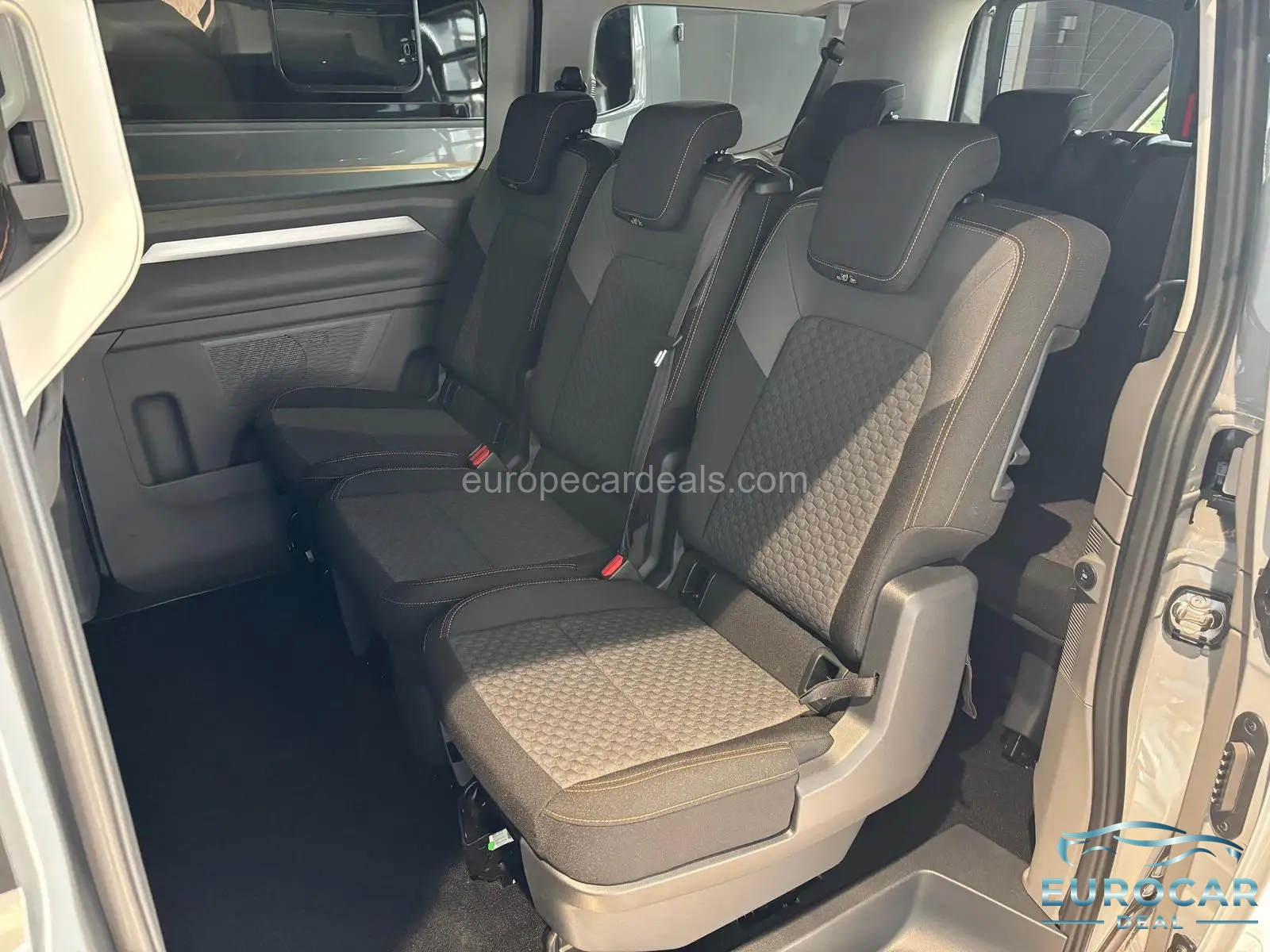 Volkswagen T7 Caravelle