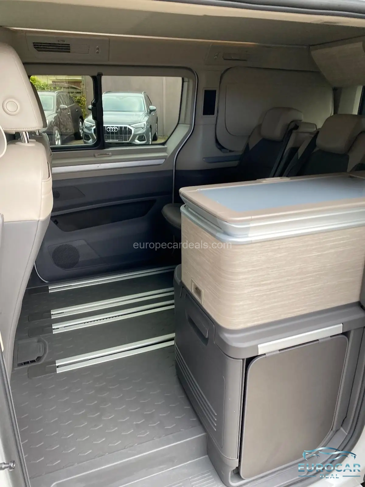 Volkswagen T7 California