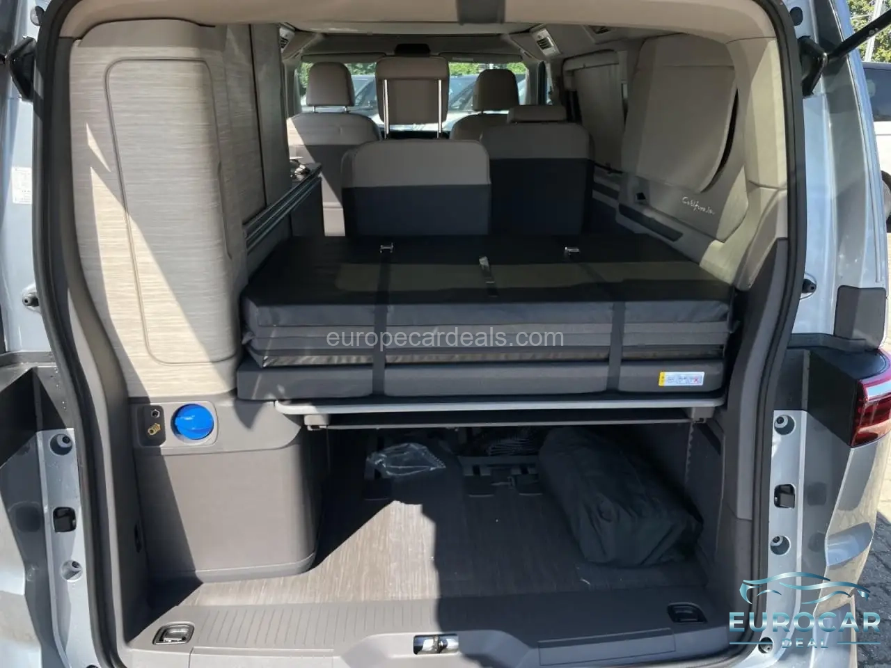 Volkswagen T7 California