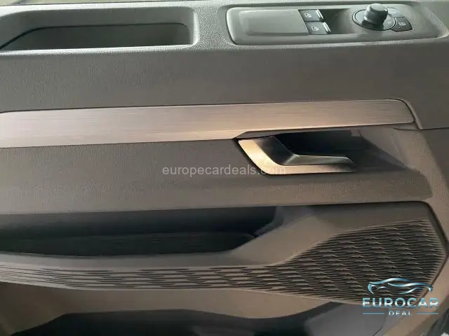Volkswagen T7 Caravelle