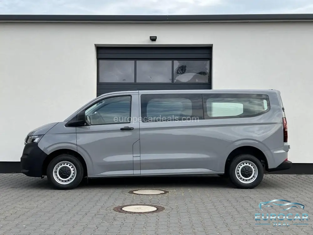 Volkswagen T7 Kombi