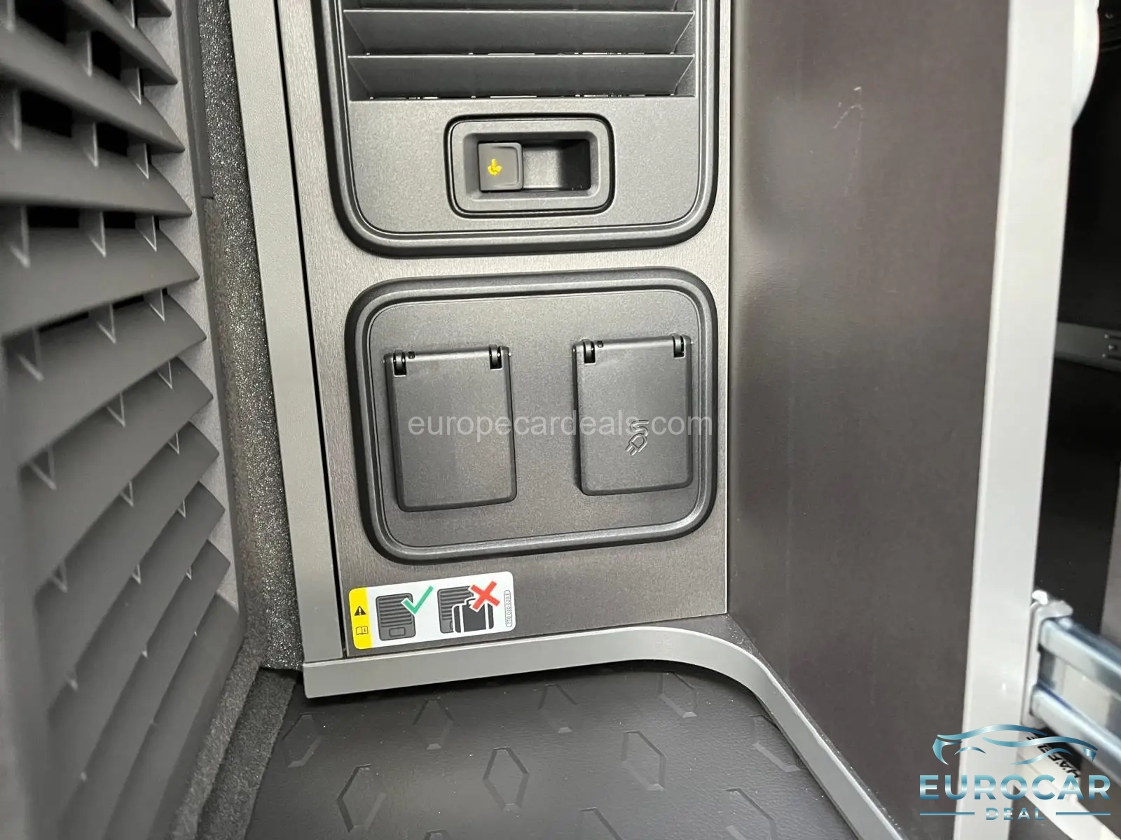 Volkswagen T7 California
