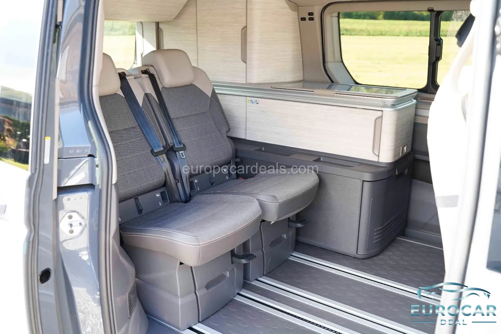 Volkswagen T7 California