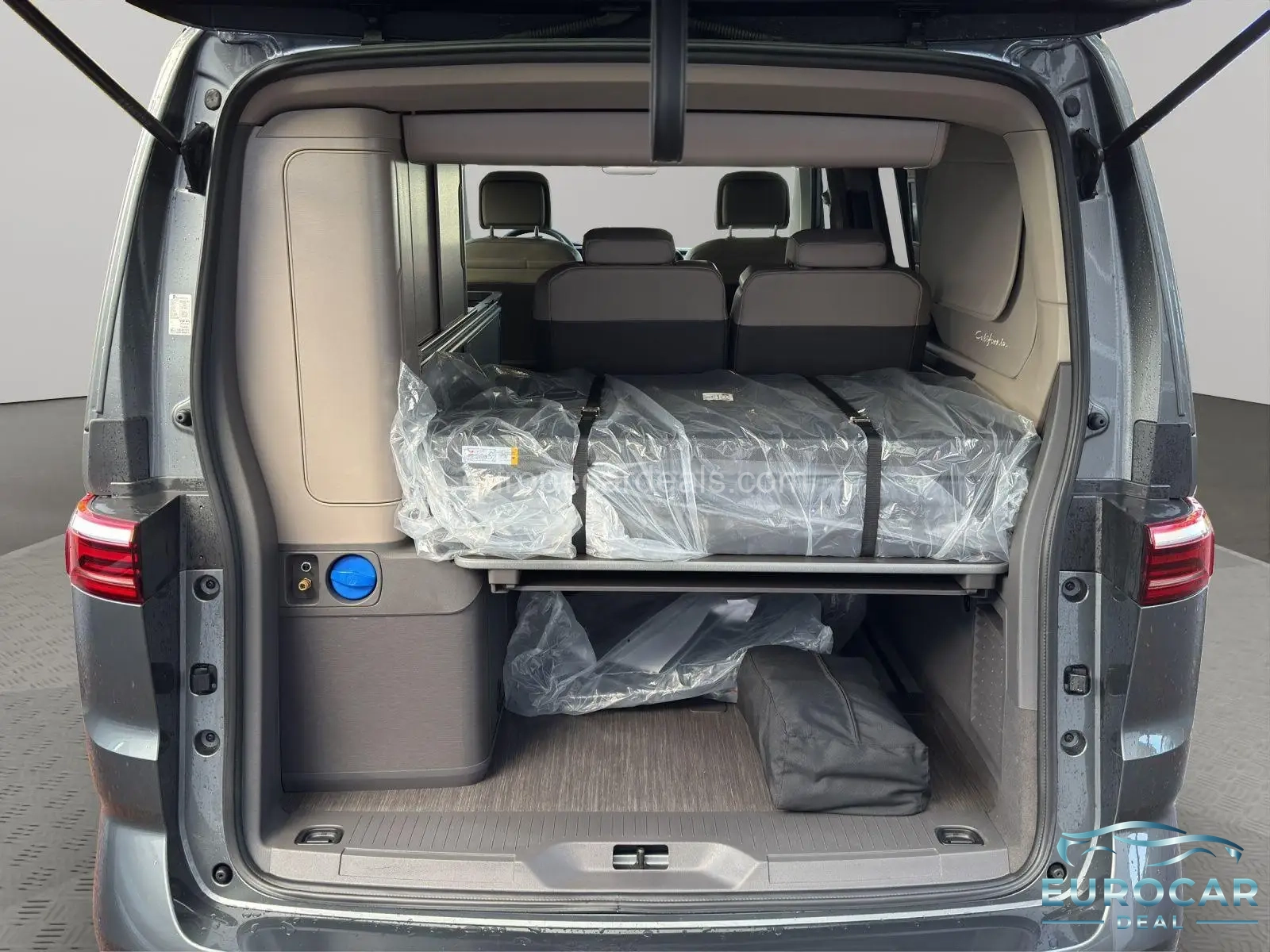 Volkswagen T7 California