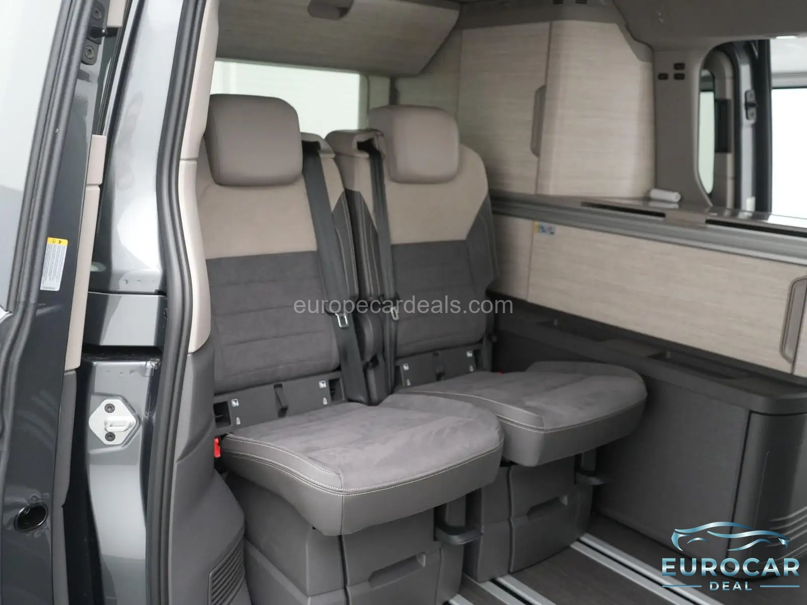 Volkswagen T7 California