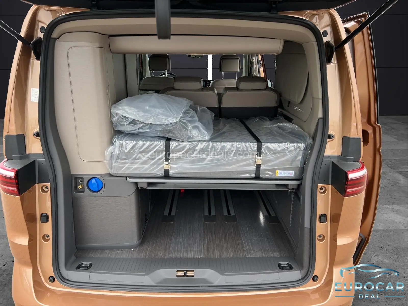 Volkswagen T7 California