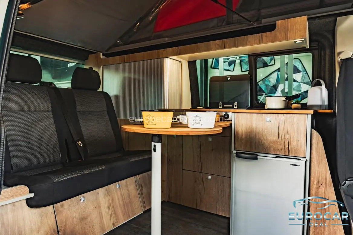 Volkswagen T7 Transporter