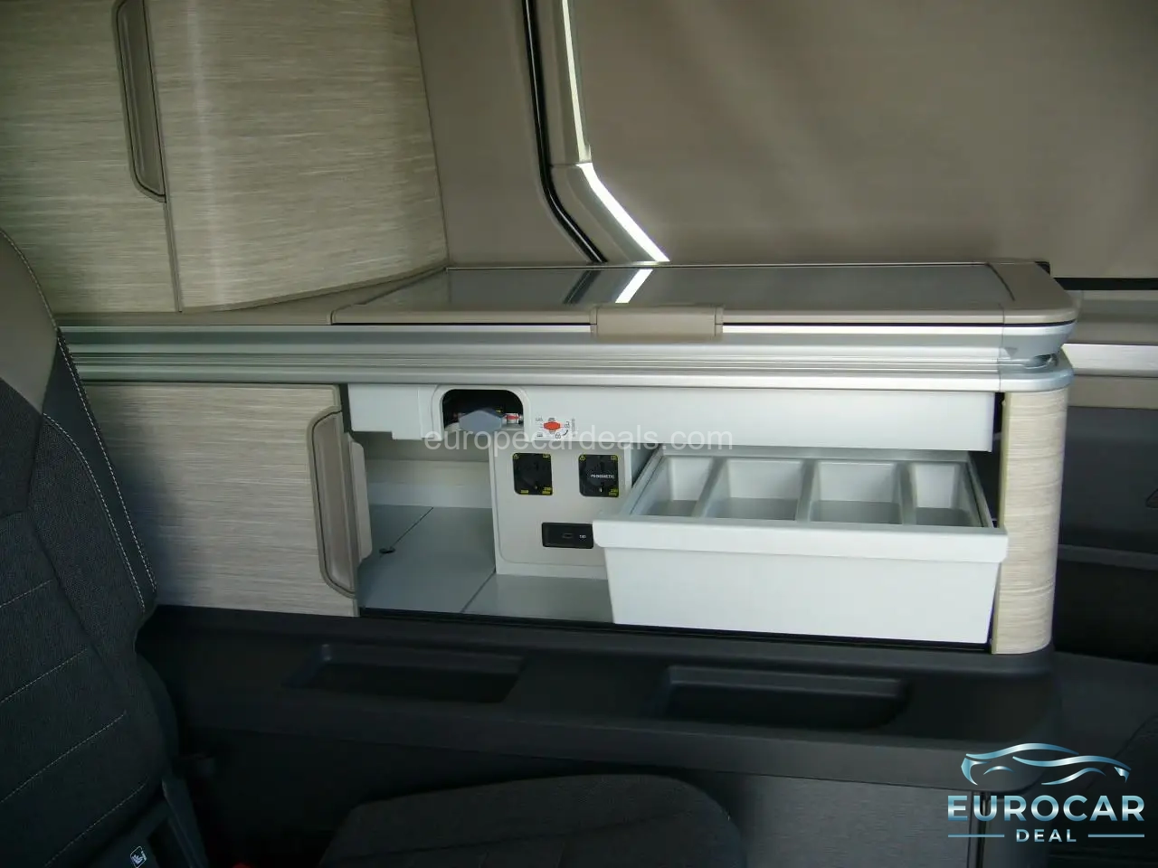 Volkswagen T7 California