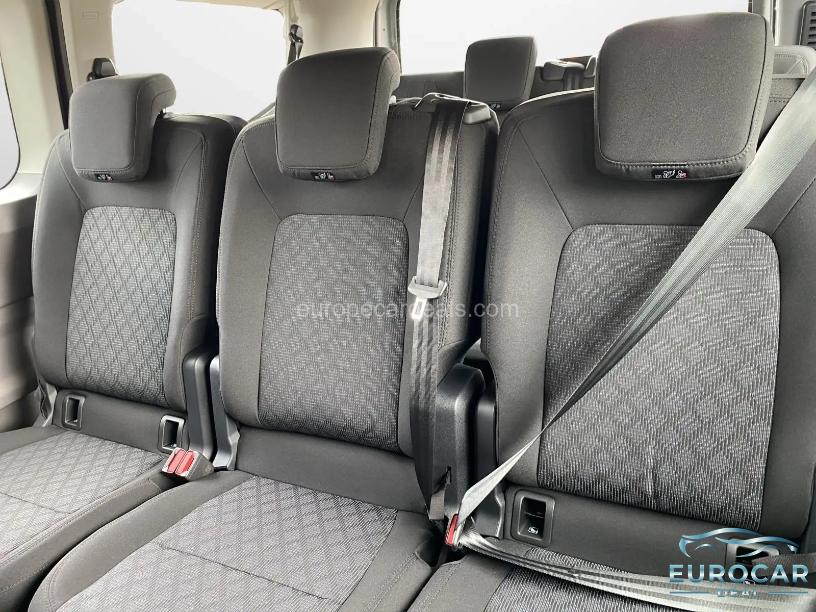 Volkswagen T7 Kombi