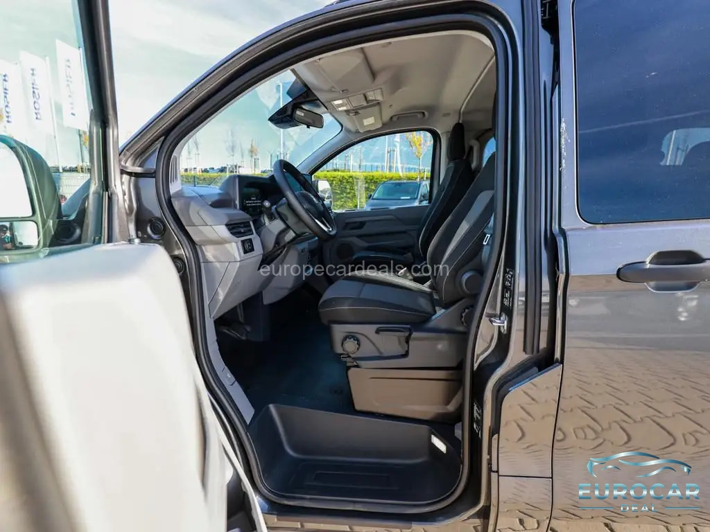 Volkswagen T7 Caravelle