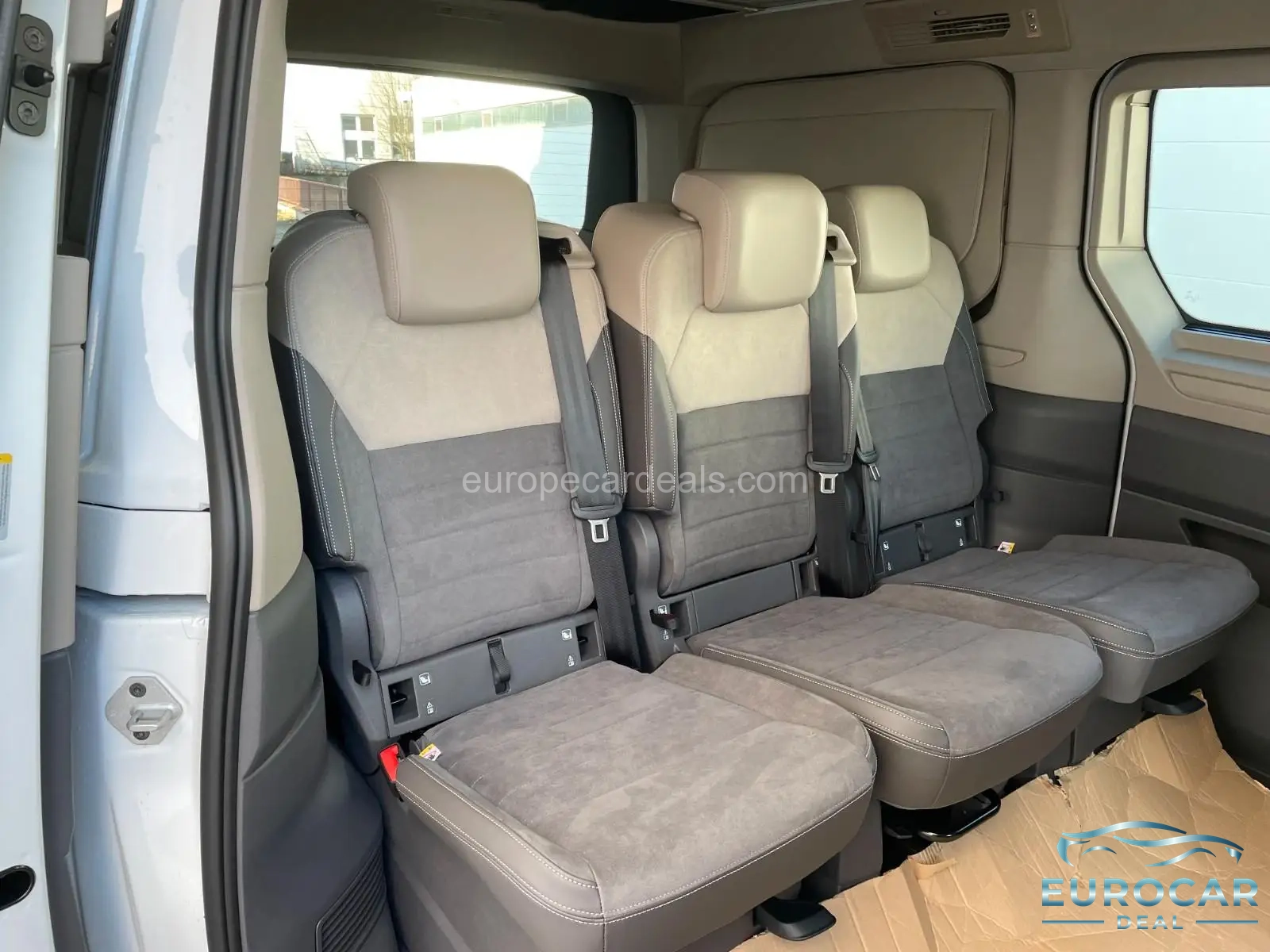 Volkswagen T7 California