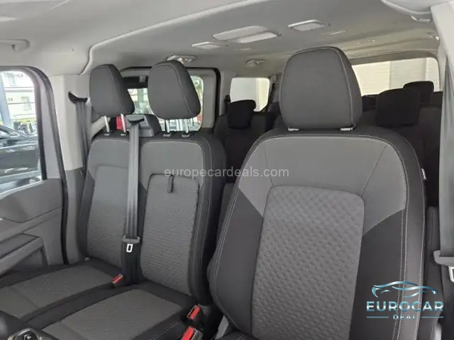 Volkswagen T7 Caravelle