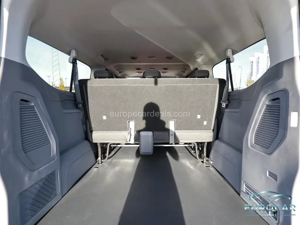 Volkswagen T7 Caravelle