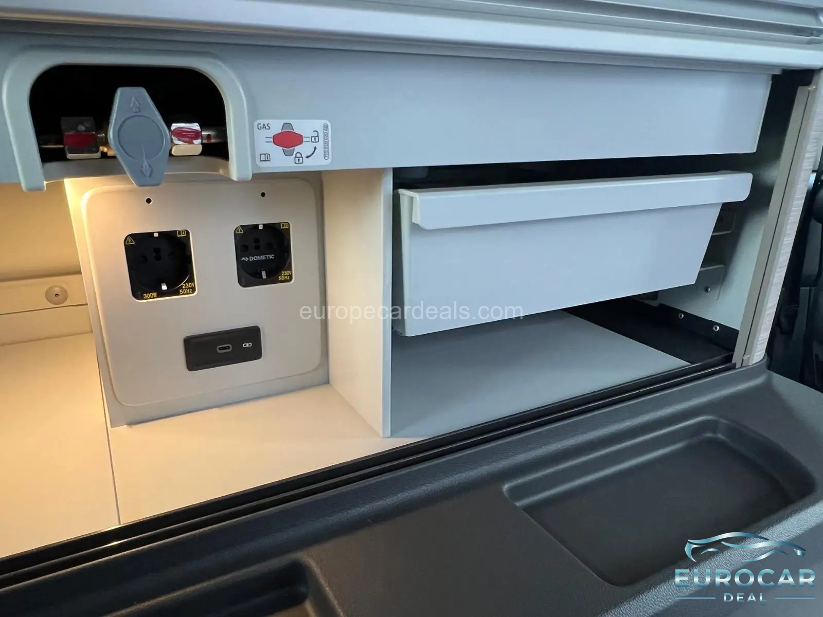 Volkswagen T7 California