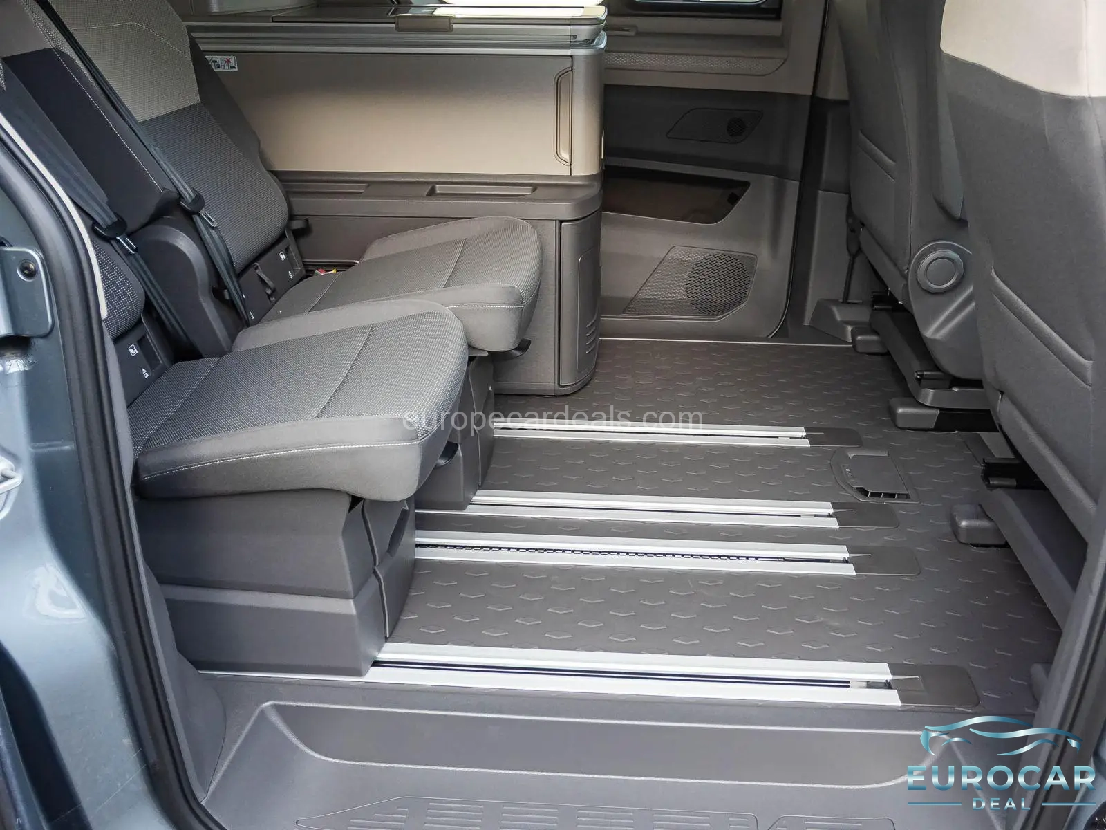 Volkswagen T7 California