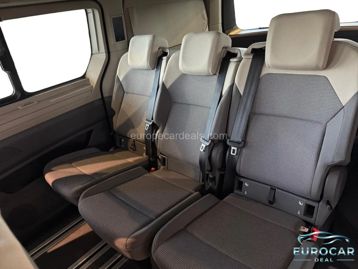 Volkswagen T7 California