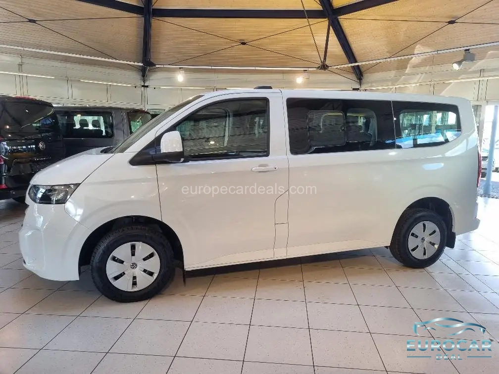 Volkswagen T7 Kombi