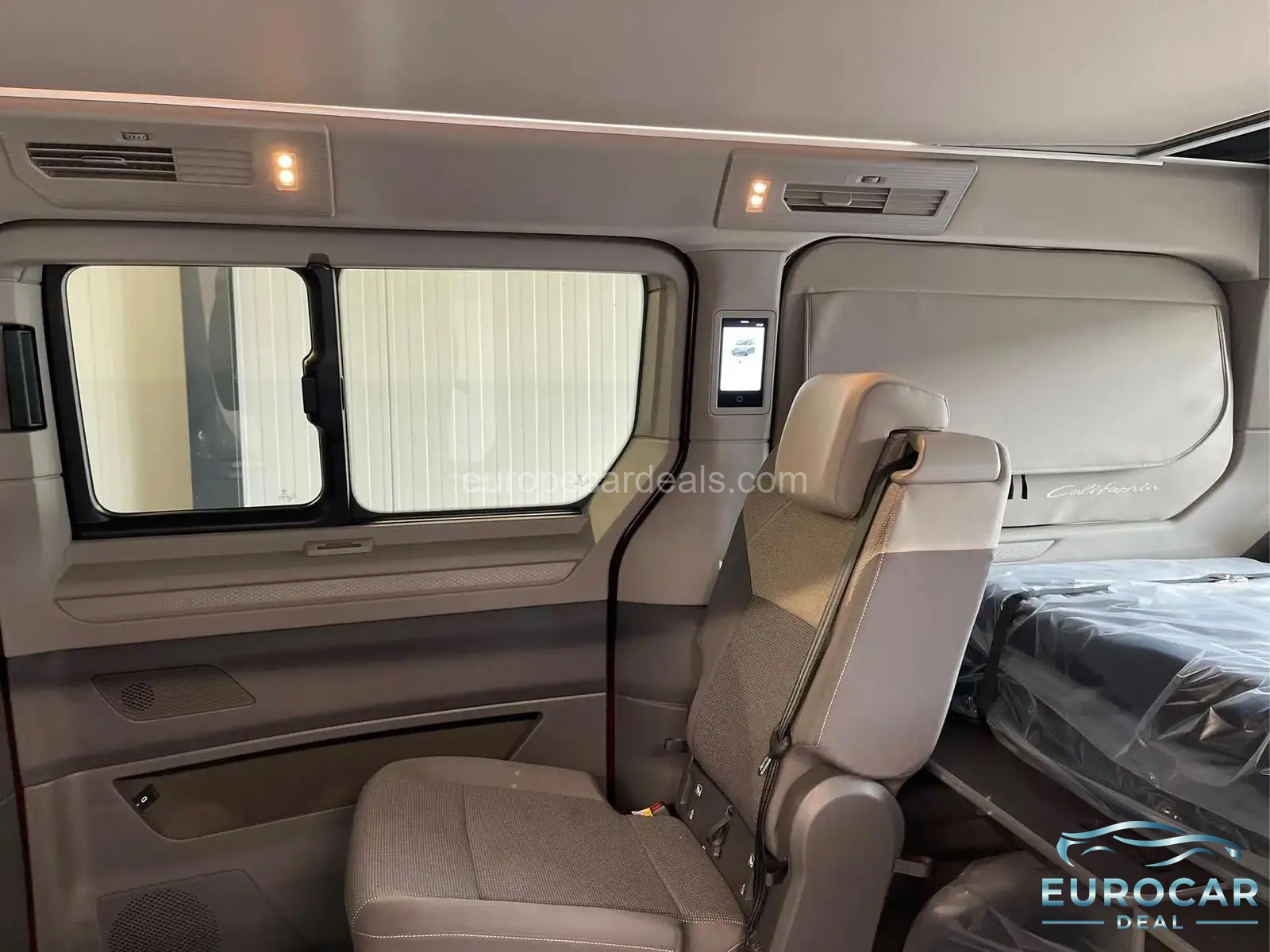 Volkswagen T7 California
