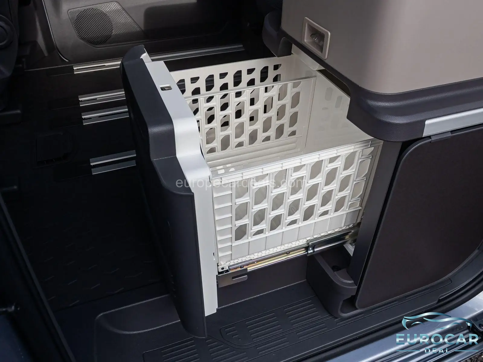 Volkswagen T7 California