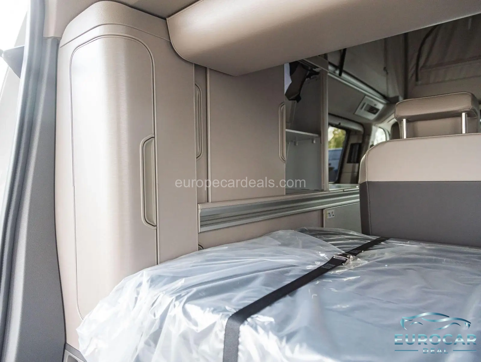 Volkswagen T7 California
