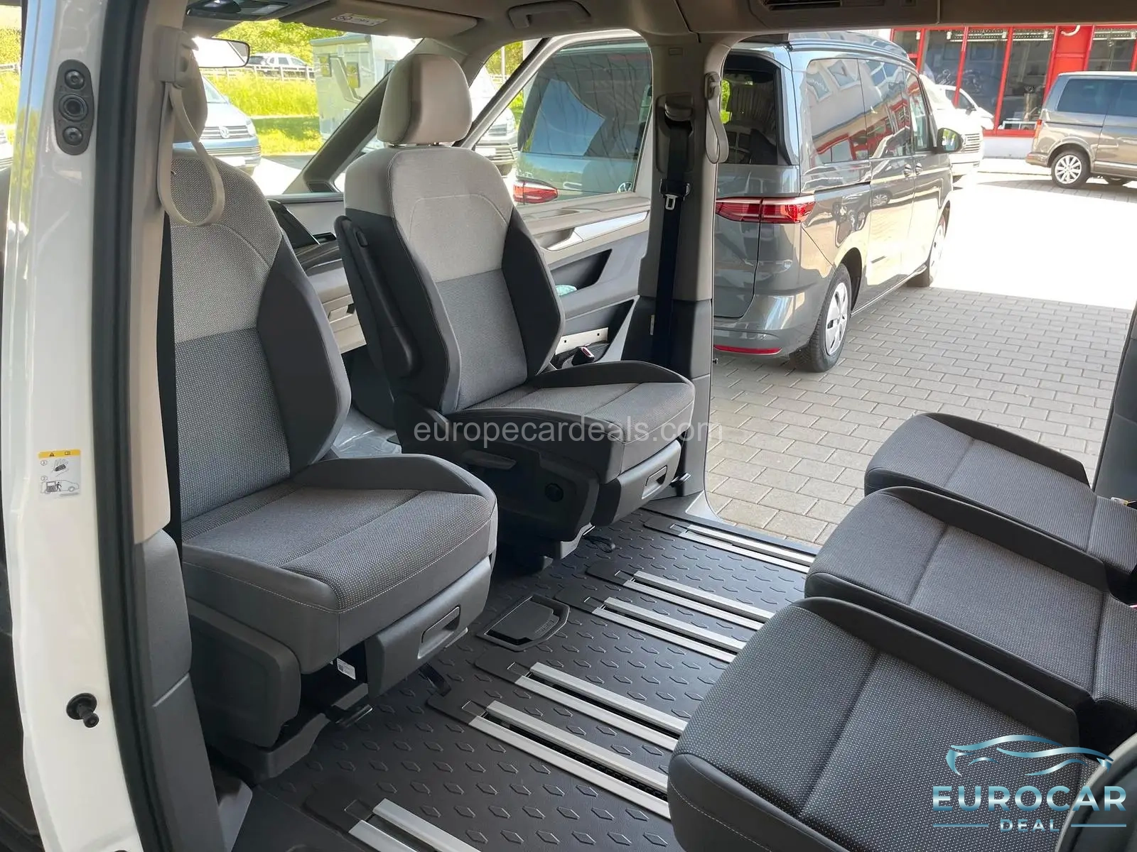 Volkswagen T7 California