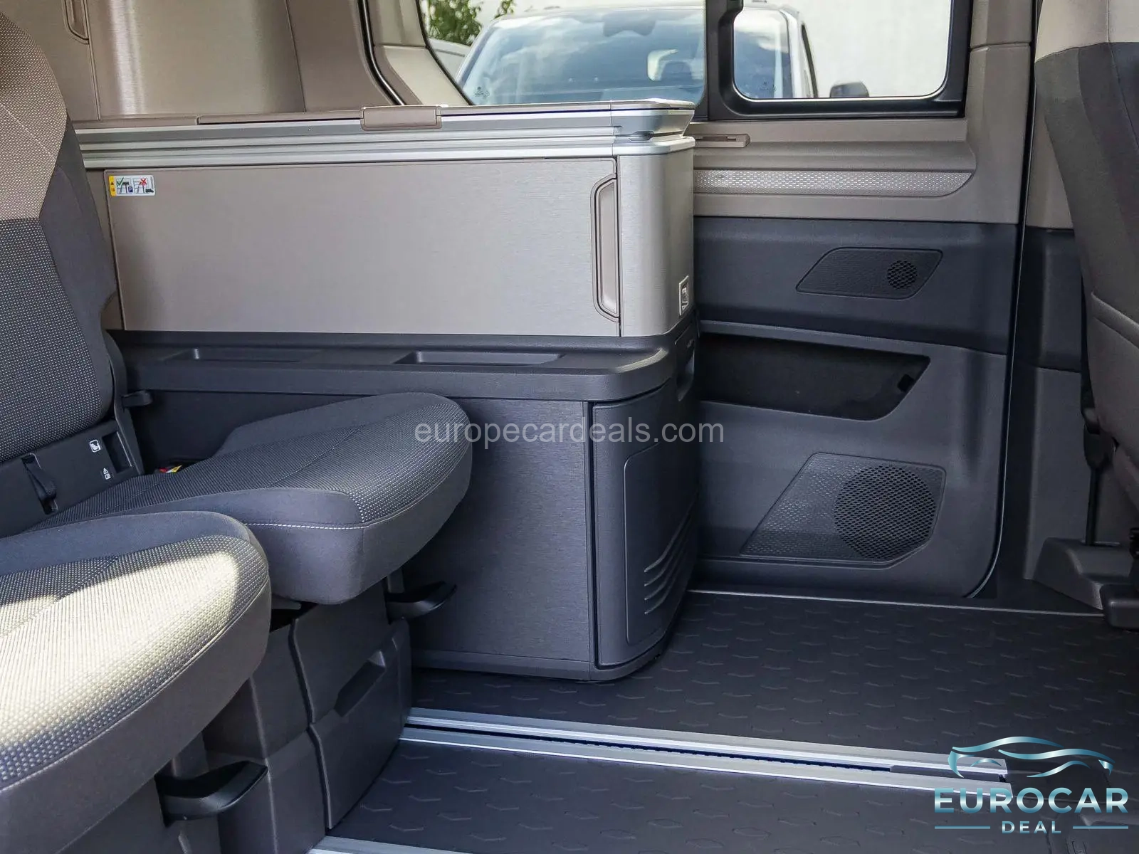 Volkswagen T7 California
