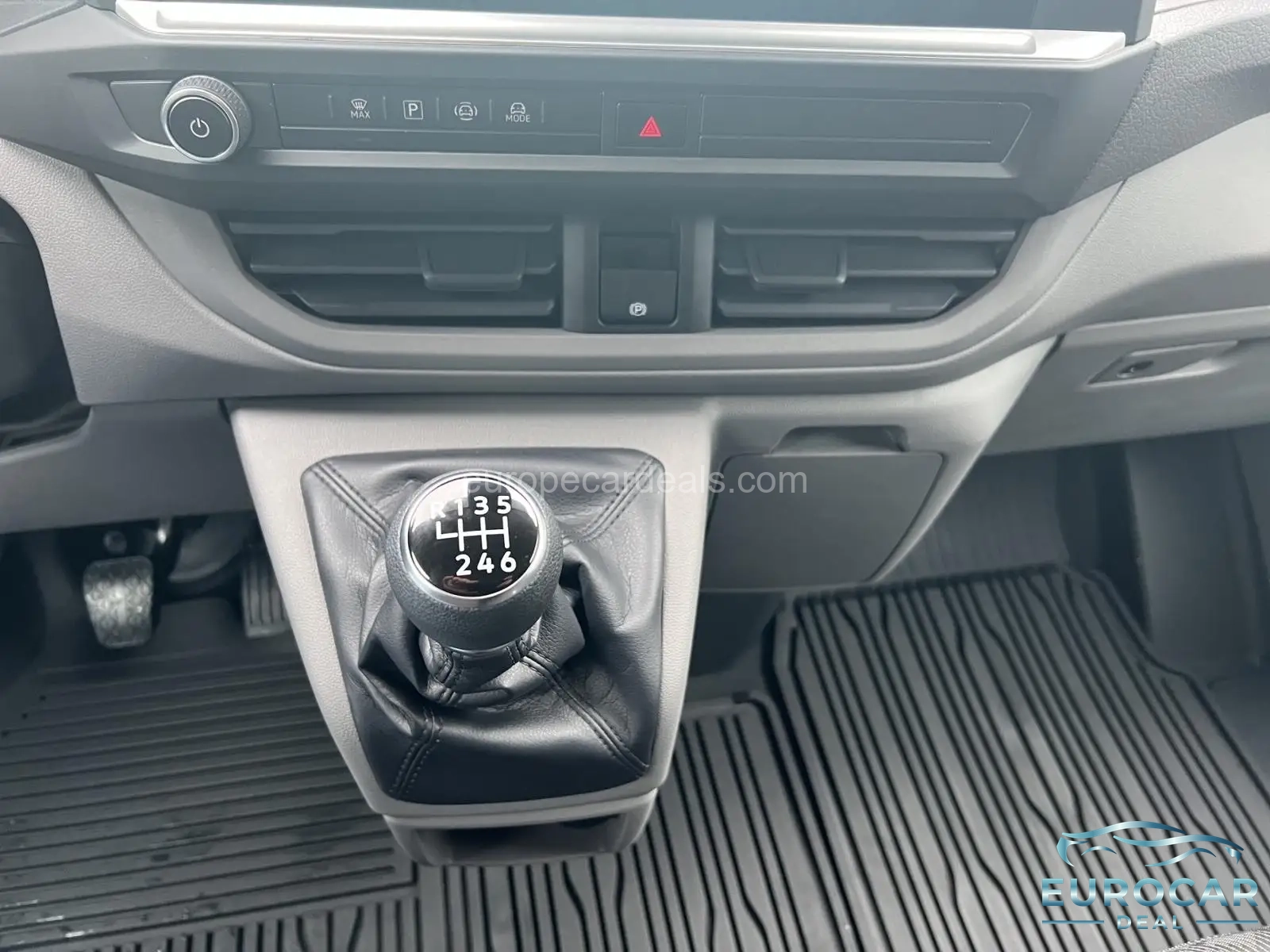 Volkswagen T7 Transporter