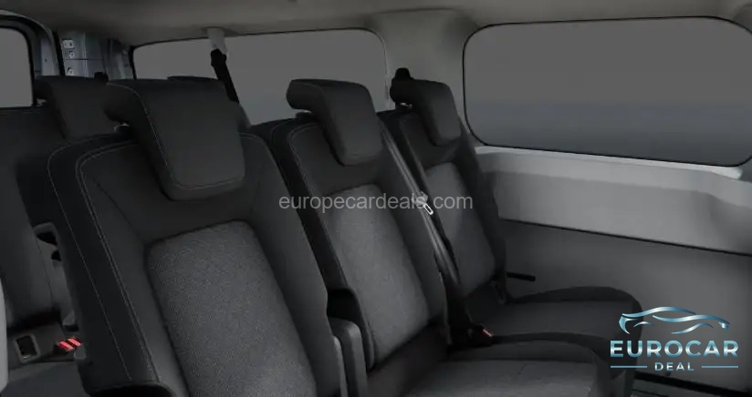 Volkswagen T7 Kombi