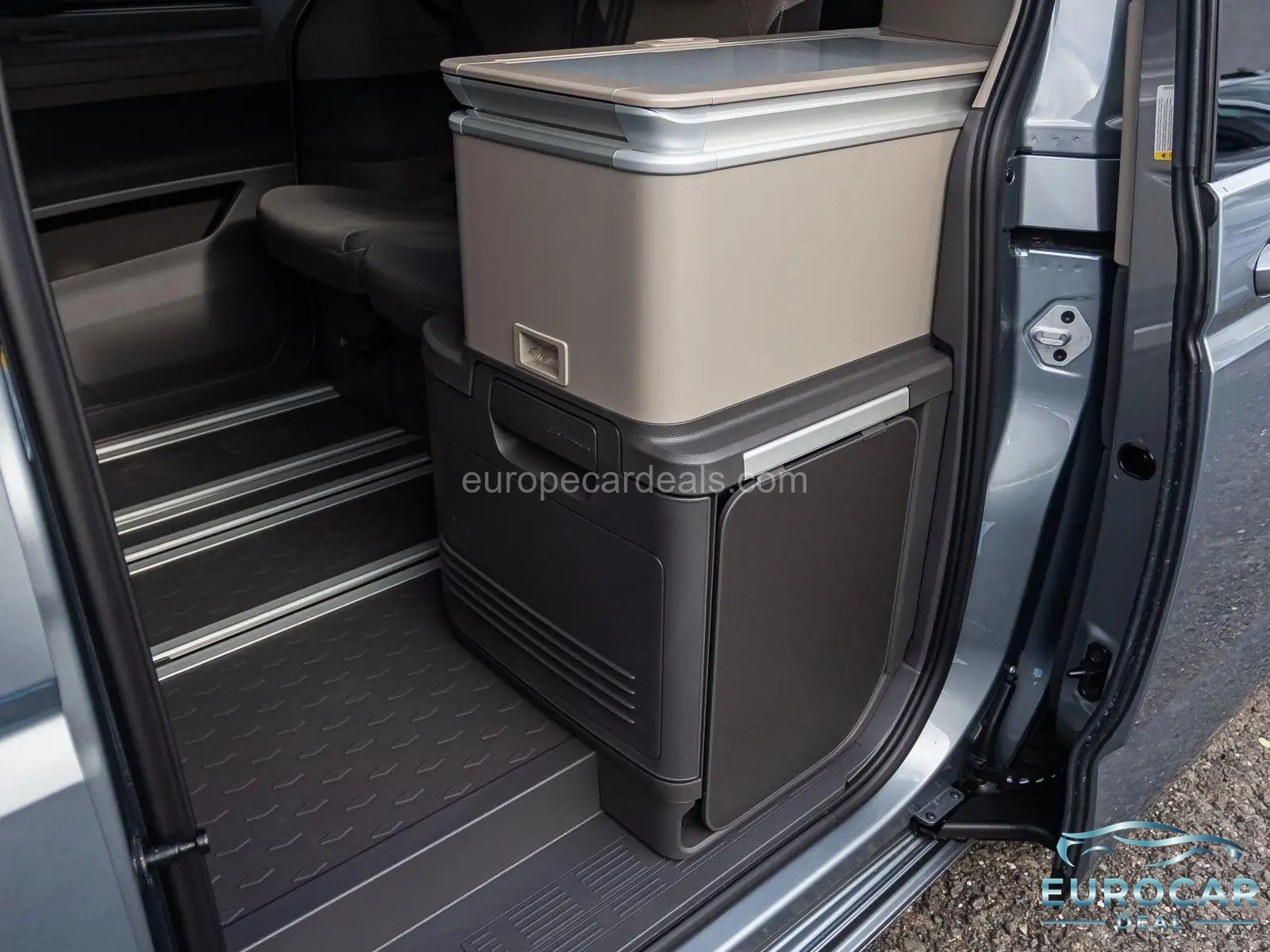 Volkswagen T7 California