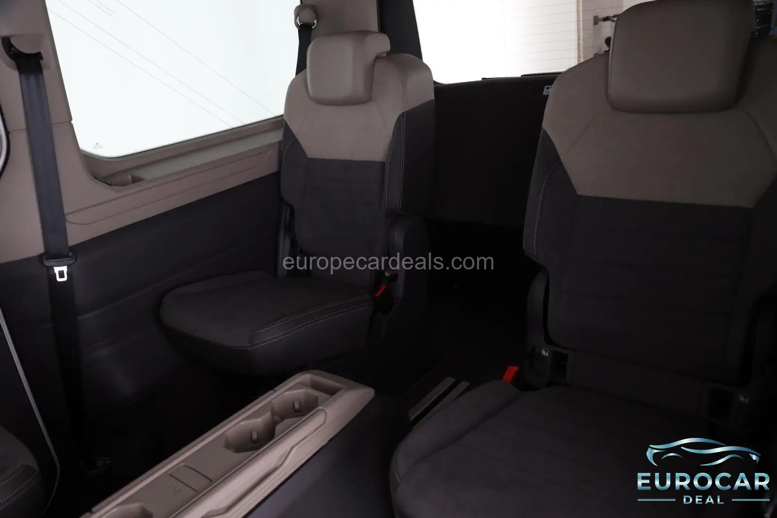 Volkswagen T7 California