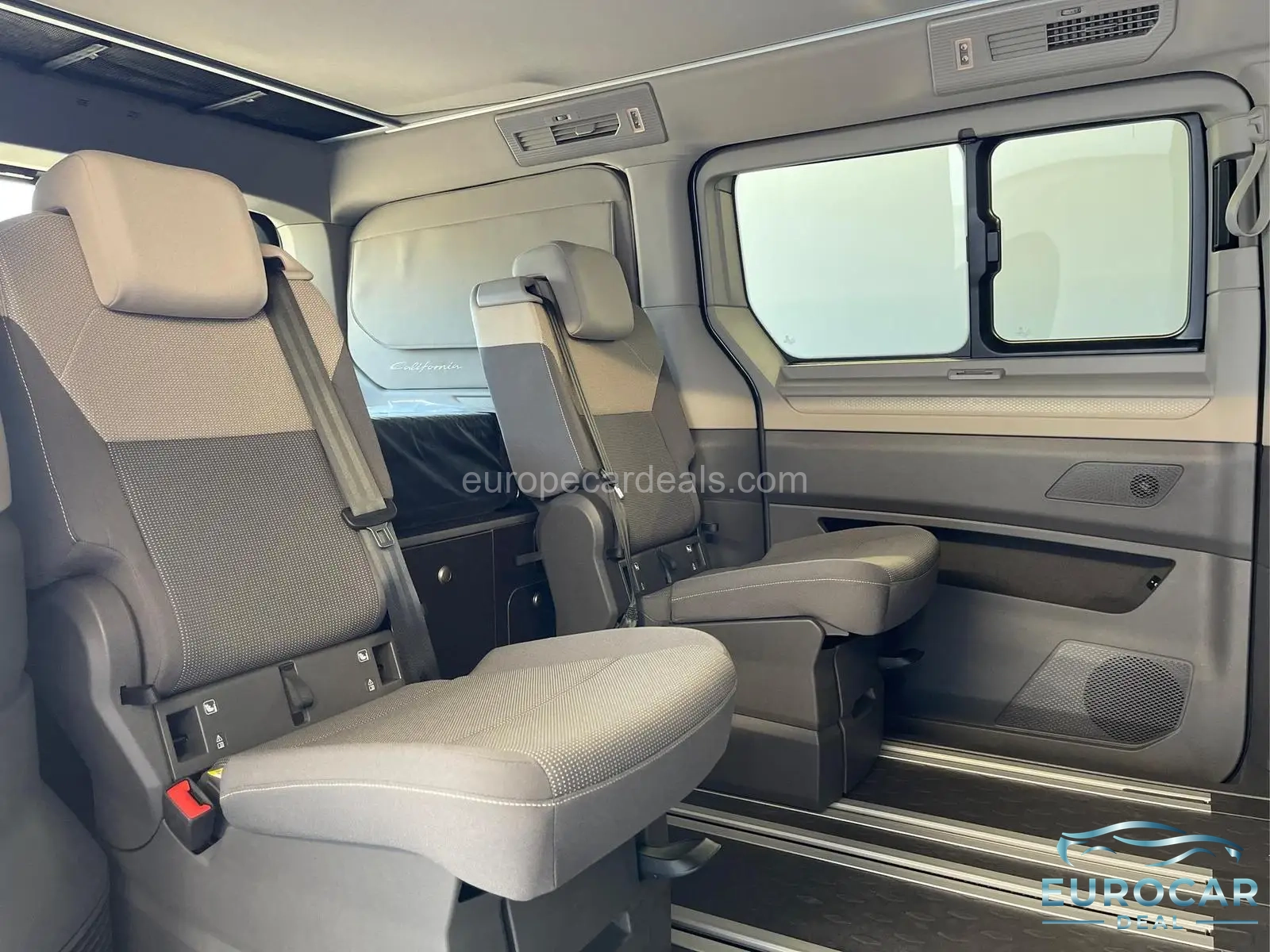 Volkswagen T7 California