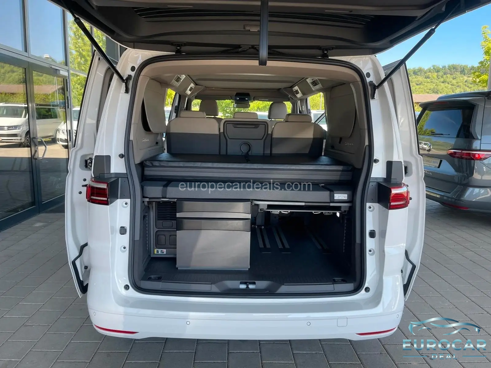 Volkswagen T7 California