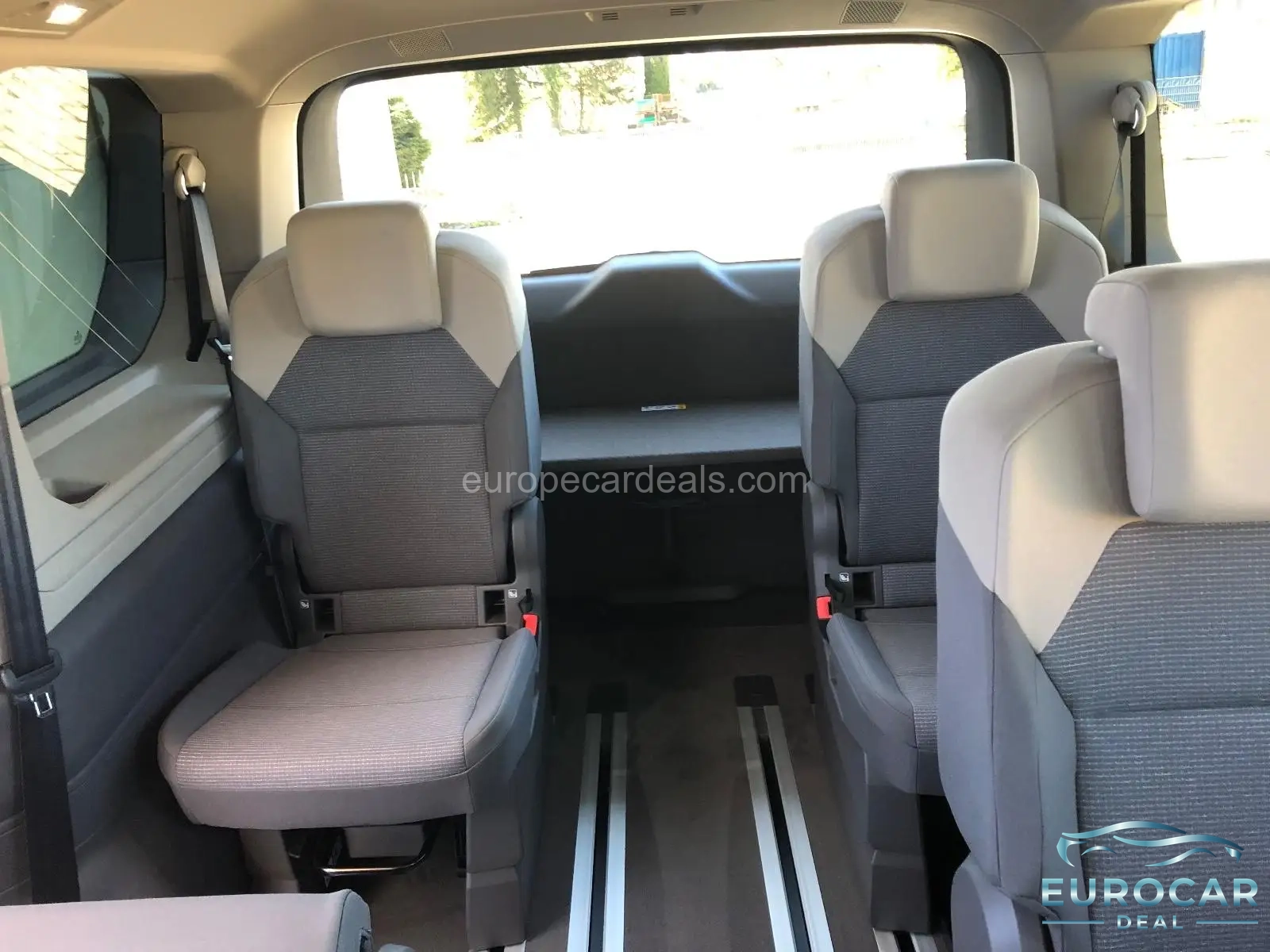 Volkswagen T7 California
