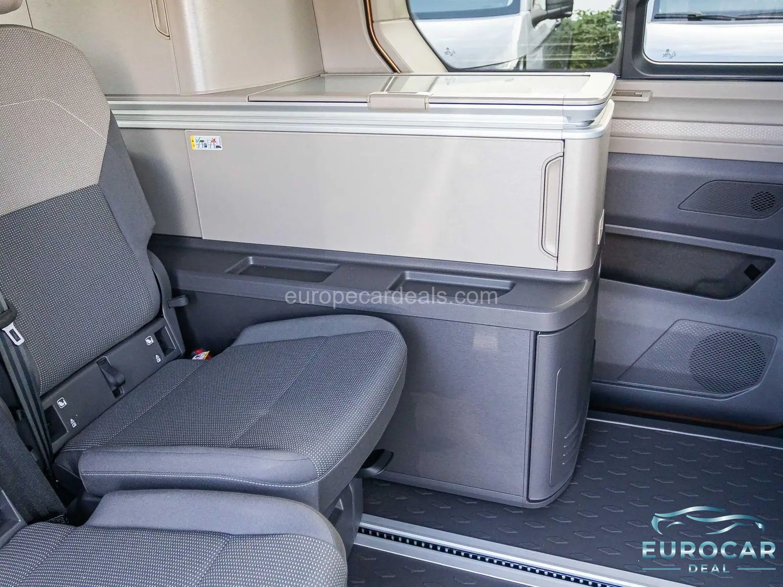 Volkswagen T7 California