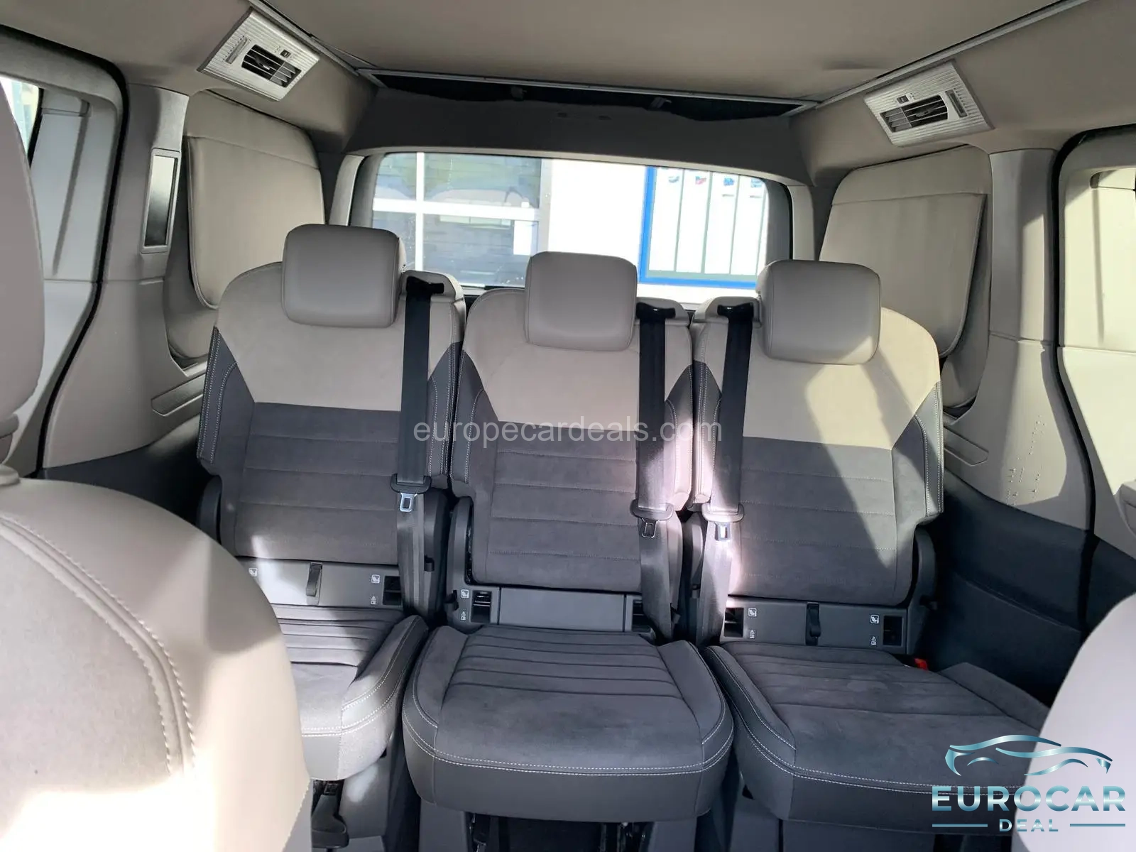 Volkswagen T7 California
