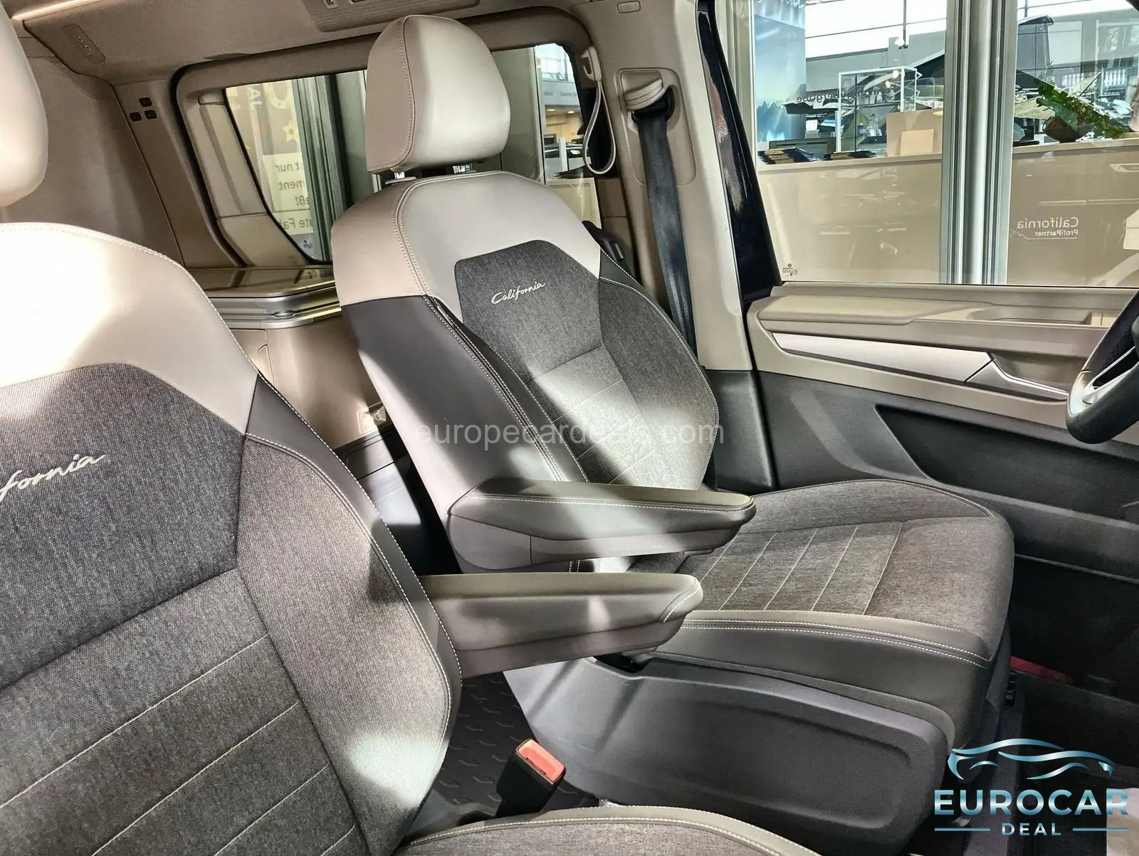 Volkswagen T7 California