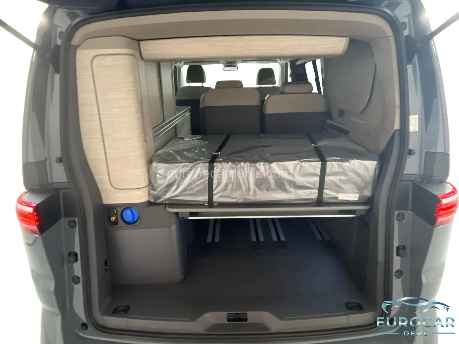 Volkswagen T7 California