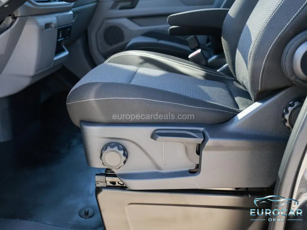 Volkswagen T7 Caravelle