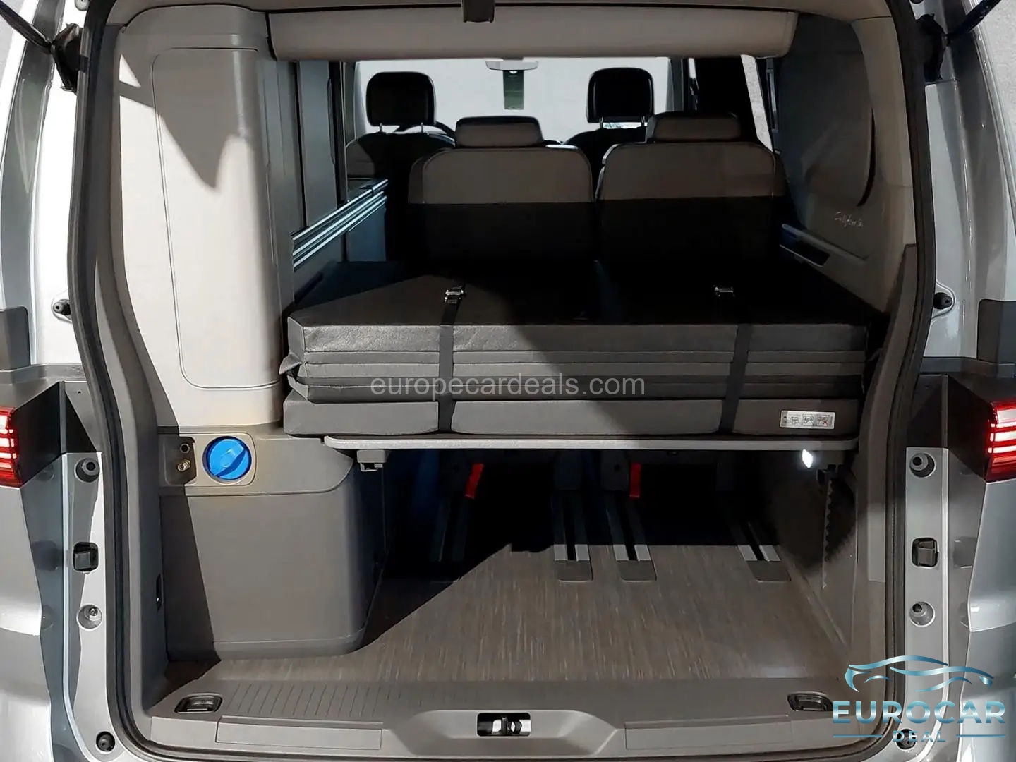 Volkswagen T7 California