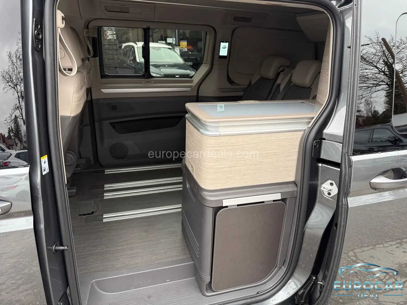 Volkswagen T7 California