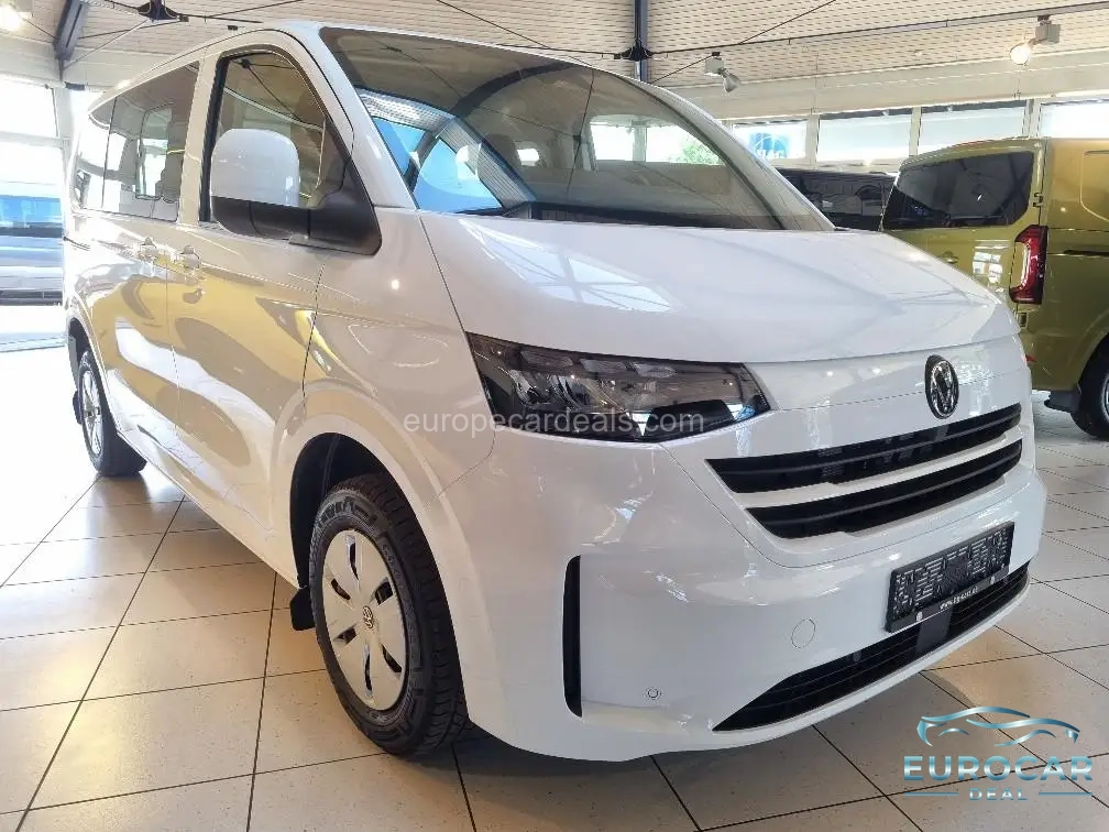 Volkswagen T7 Kombi