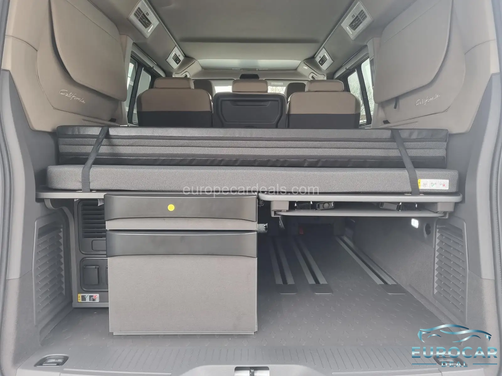 Volkswagen T7 California