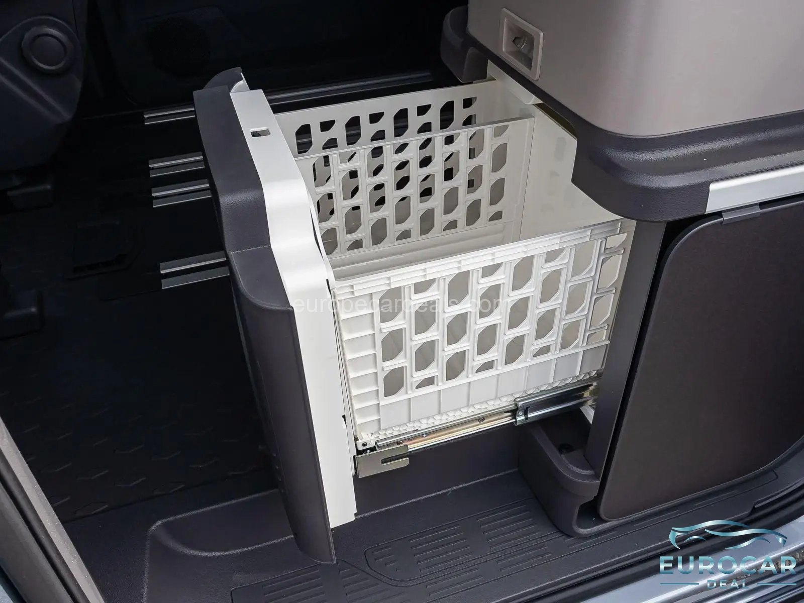 Volkswagen T7 California