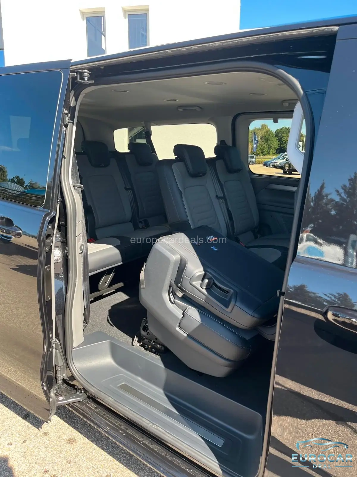 Volkswagen T7 Caravelle