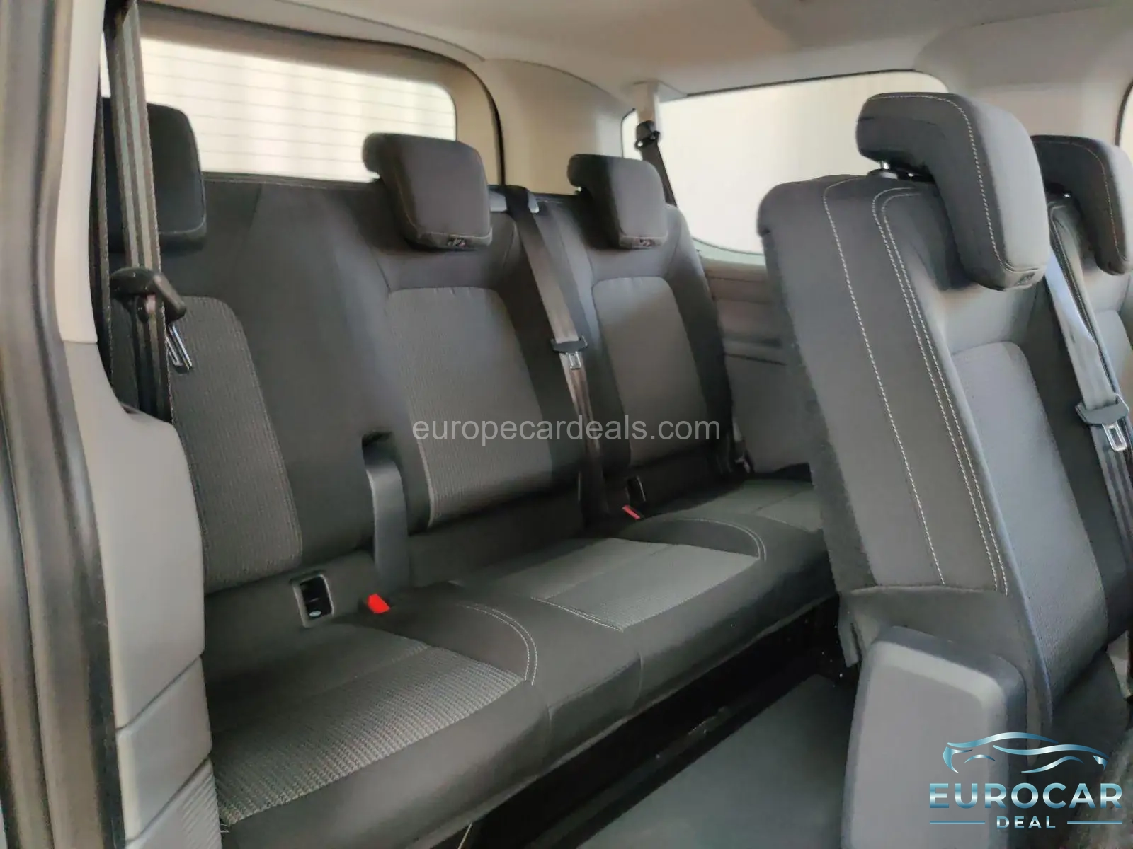 Volkswagen T7 Caravelle
