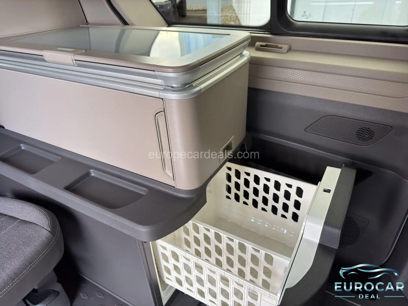 Volkswagen T7 California