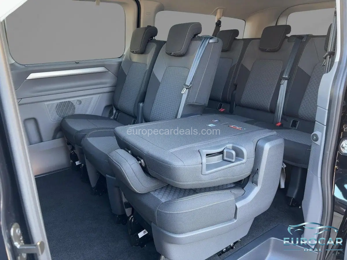 Volkswagen T7 Caravelle
