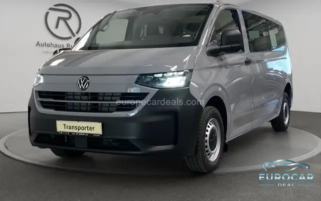 Volkswagen T7 Kombi