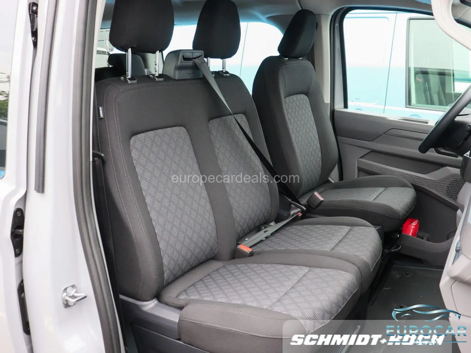 Volkswagen T7 Kombi